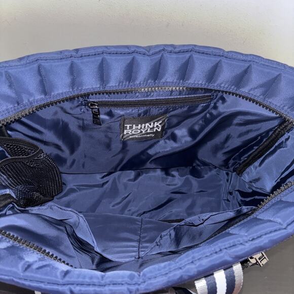 Think Royln The Highlander Duffel Bag w/ Trolly Sleeve Navy Blue NEW With Tags - Picture 6 of 9